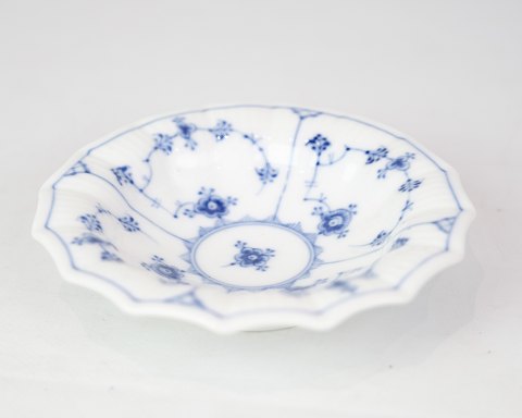 Royal Copenhagen - Bowl - Blue Fluted fluted edged - no. 1/140
Great condition

