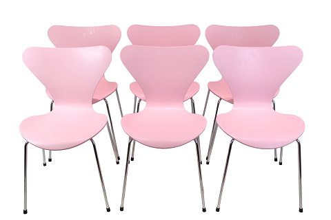 Set Of Six Seven Chairs - Model 3107 - Seven Chair - Lacquered In Pink - Arne 
Jacobsen - Fritz Hansen
Excellent condition
