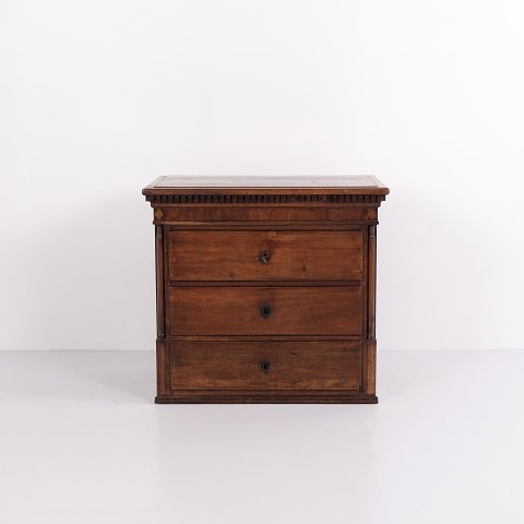 item no: 642594