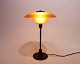 PH 3/2 bordlampe med ravfarvede skærme og stel af bruneret messing  af Poul Henningsen og Louis Poulsen fra 1930erne.5000m2 udstilling.