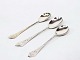 Different compote spoons in Antique Rococo, hallmarked silver.
5000m2 showroom.

